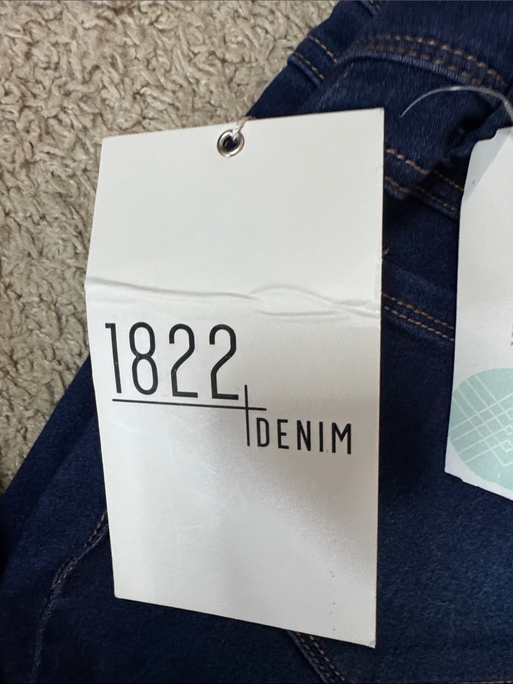 NWT 1822 Denim Women's Skinny Jeans in Deep Indigo Blue. Size 32 - Picture 2 of 9